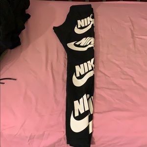 Nike logo leggings